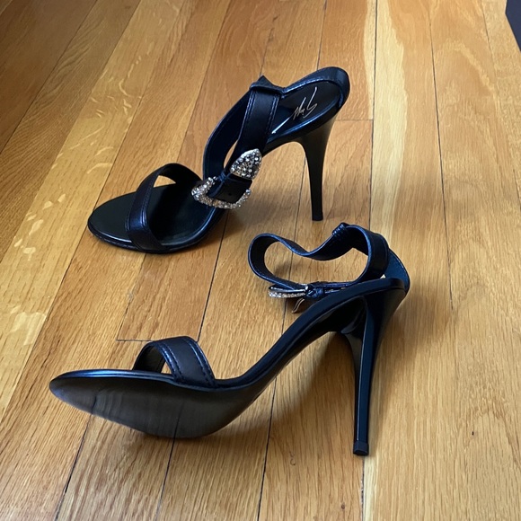 Giuseppe Zanotti Black Heels with Rhinestone Buckle - Picture 3 of 3